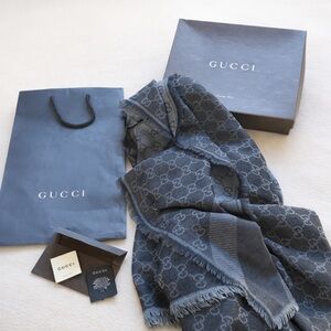 Gucci GG Jacquard Wool Shawl Scarf Charcoal Reversible